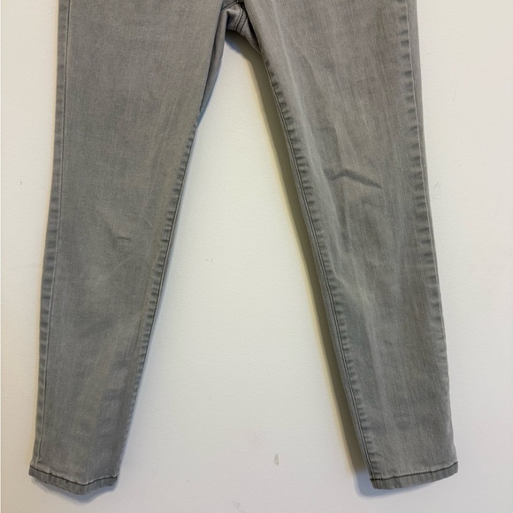 2/$30 Jessica Simpson Meadow Green Rolled Cropped Skinny Jeans Size 6 - Picture 6 of 10